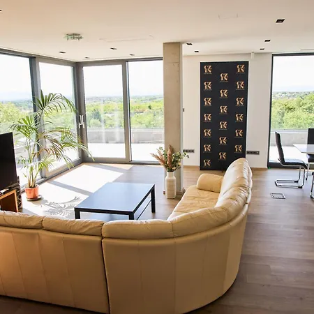 The Horizon 360 Luxury Penthouse In With Huge Terrace - Near Airport & Puskas Arena * Budapeszt